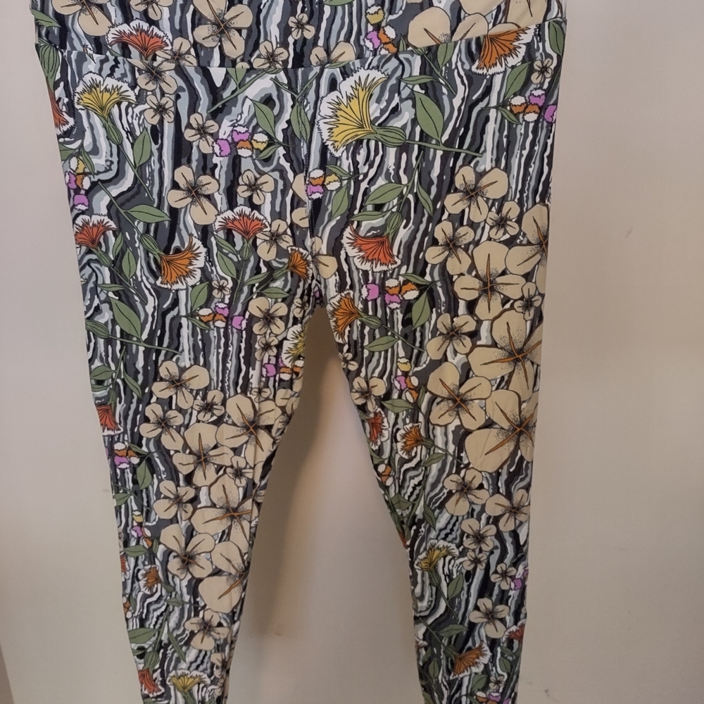 LuLaRoe leggings TC